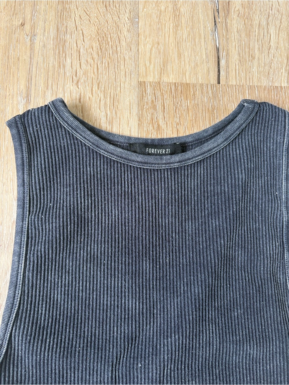 Washed Black Ribbed Tank Crop Top - Picture 3 of 5